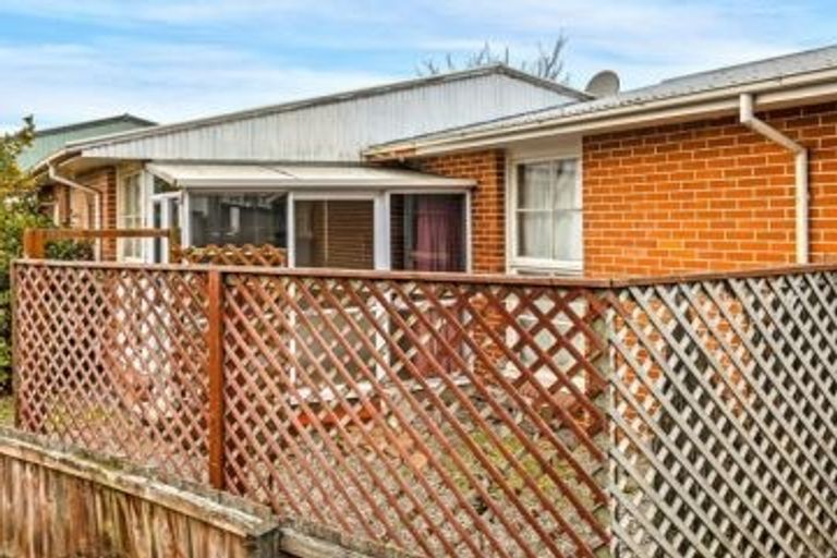 Photo of property in 4/108 Cranford Street, St Albans, Christchurch, 8014