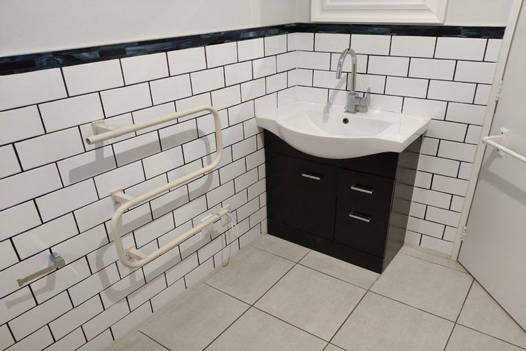 Photo of property in 16 Marshall Street, Rangiora, 7400