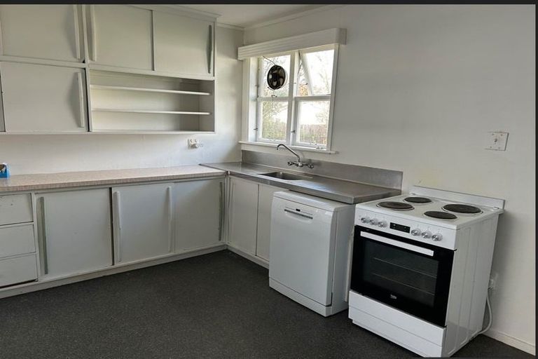 Photo of property in 13 East Street, Greytown, 5712