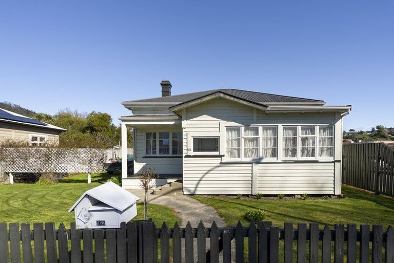 Photo of property in 162 Toi Toi Street, Nelson South, Nelson, 7010