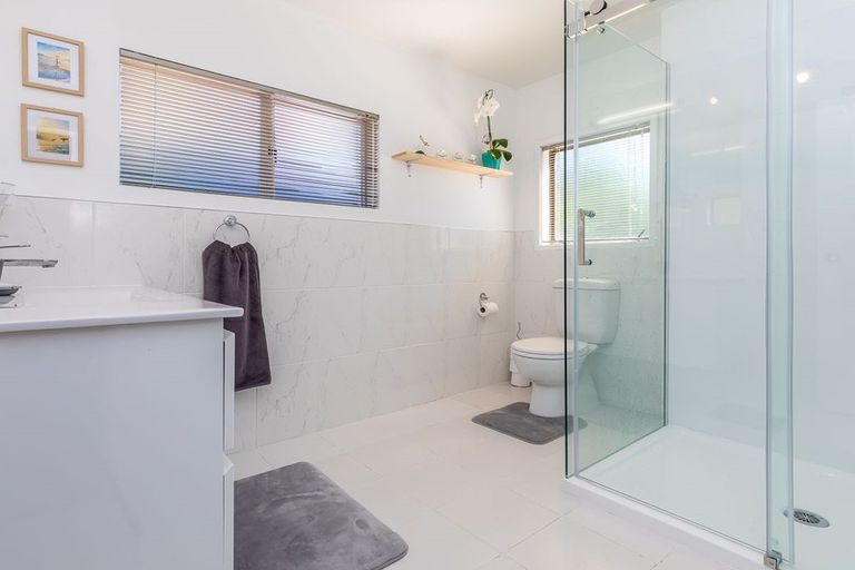 Photo of property in 79 Glamorgan Drive, Torbay, Auckland, 0630