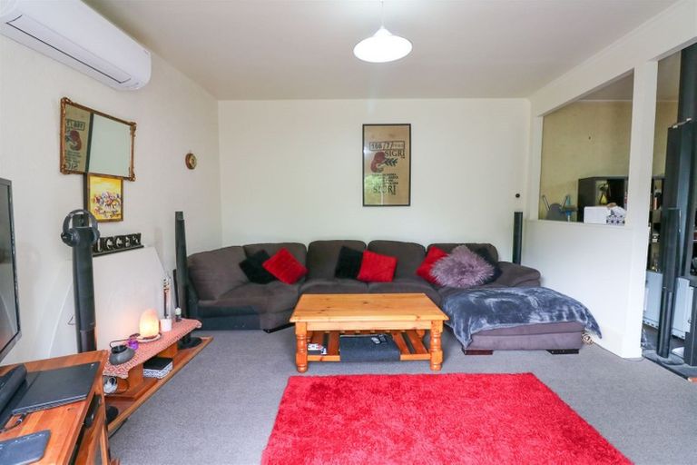 Photo of property in 1 Hertnon Street, West End, Timaru, 7910