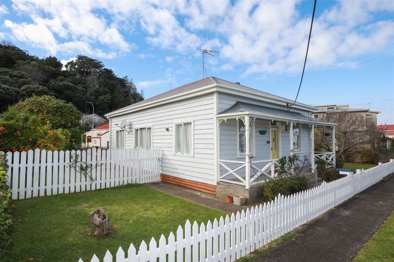 Photo of property in 810 Queen Sh25 Street, Thames, 3500