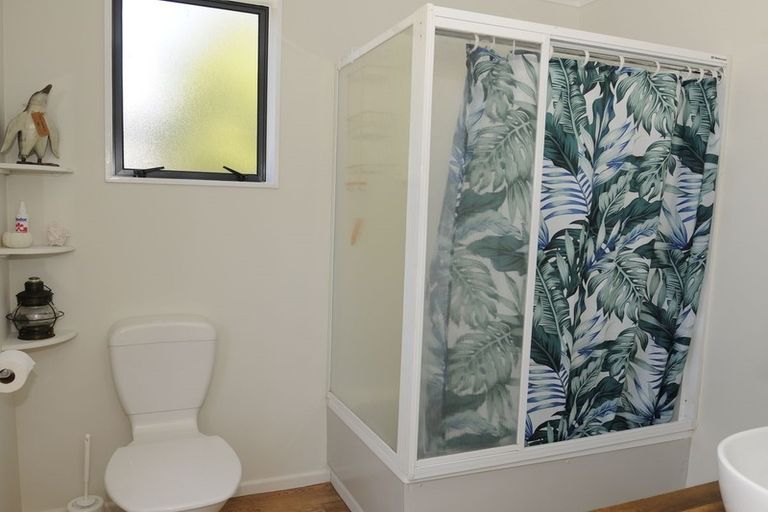 Photo of property in 6 Chambers Street, Kakanui, Oamaru, 9495