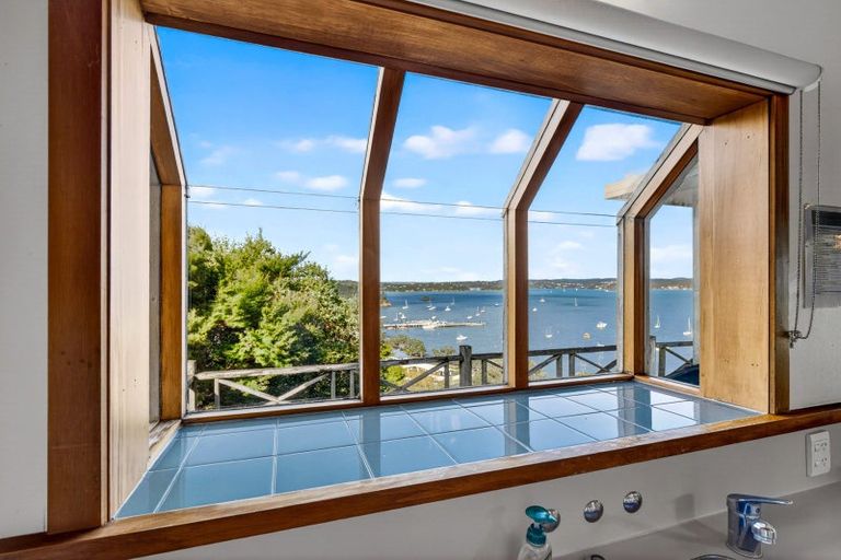 Photo of property in 9 Te Maiki Rise, Russell, 0202