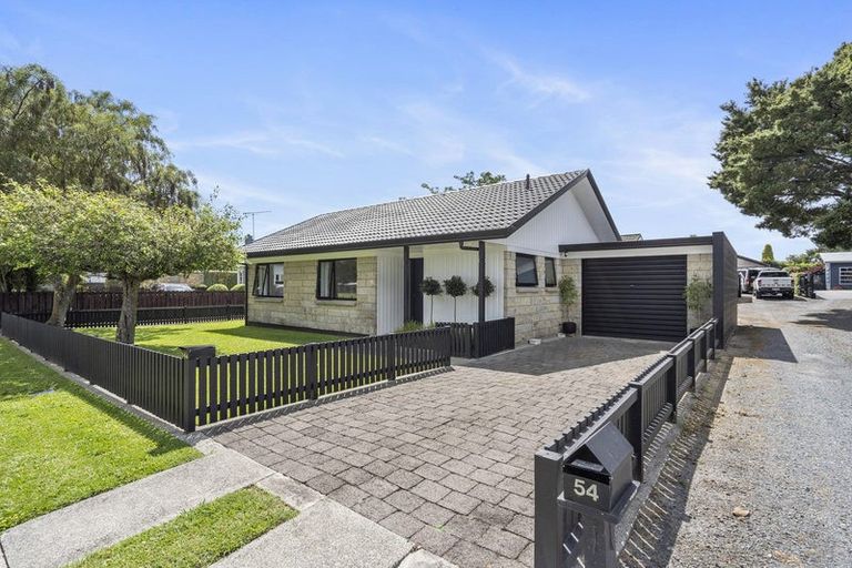 Photo of property in 54a Williams Street, Cambridge, 3434