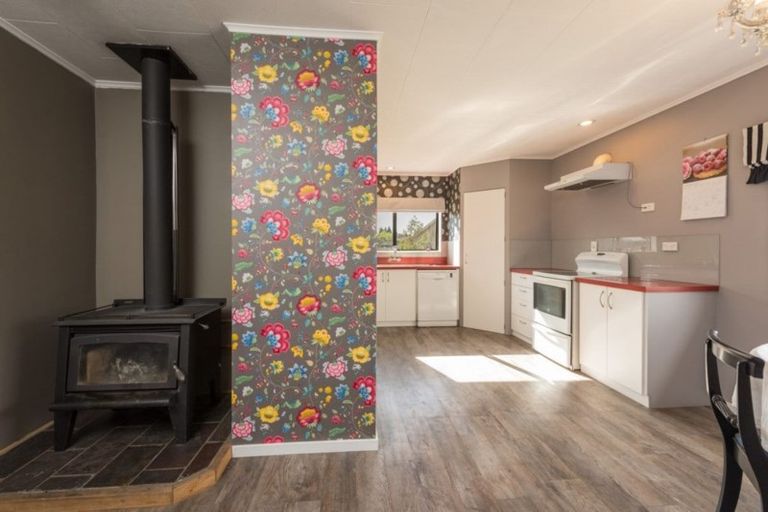 Photo of property in 24 Martin Avenue, Wakefield, 7025