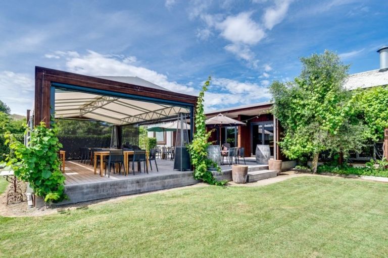 Photo of property in 275 Te Mata Road, Havelock North, 4294