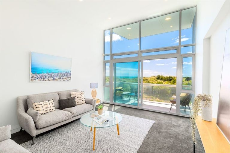 Photo of property in 11/272 Marine Parade, New Brighton, Christchurch, 8061