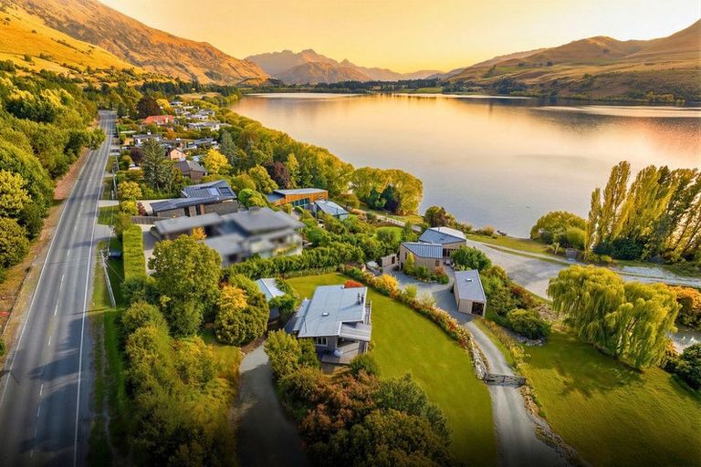 Photo of property in 57 Arrowtn-lke Hayes Road, Lake Hayes, Queenstown, 9371
