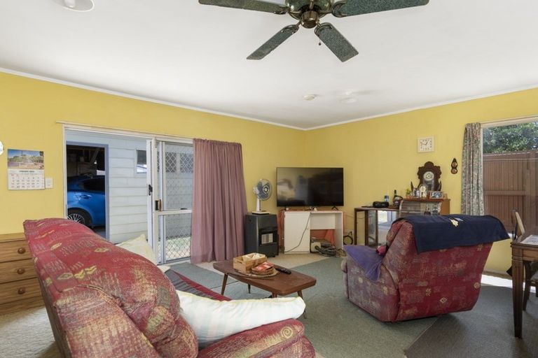 Photo of property in 8 Mardi Place, Mount Maunganui, 3116