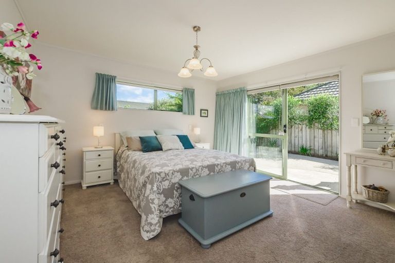 Photo of property in 6 Beachwater Grove, Paraparaumu Beach, Paraparaumu, 5032