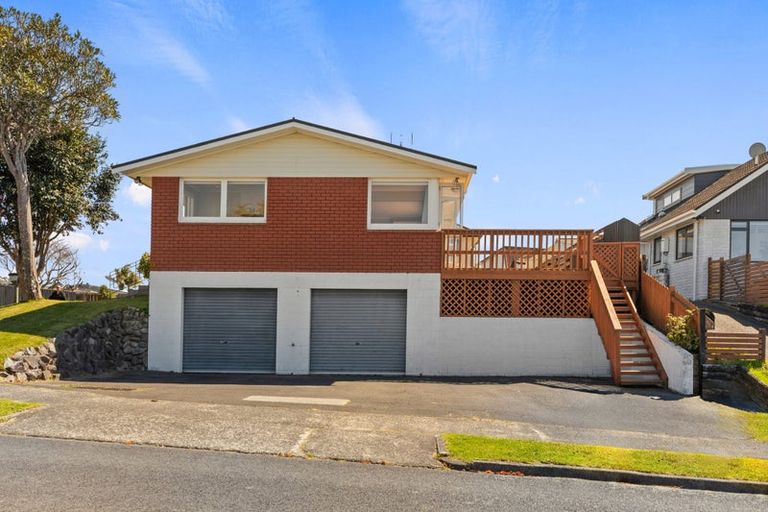Photo of property in 1 Weka Street, Matua, Tauranga, 3110