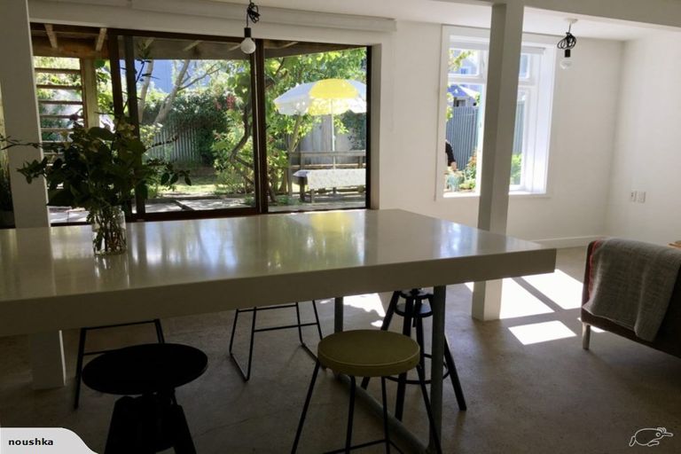 Photo of property in 32 Aro Street, Aro Valley, Wellington, 6021