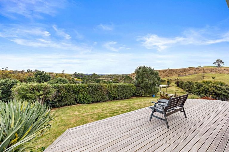 Photo of property in 1315 South Head Road, South Head, Helensville, 0874