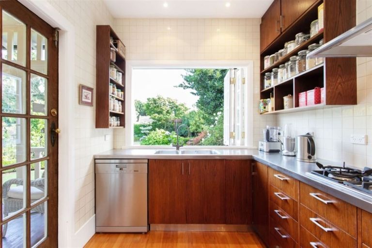 Photo of property in 8 Lloyd Street, Strowan, Christchurch, 8052