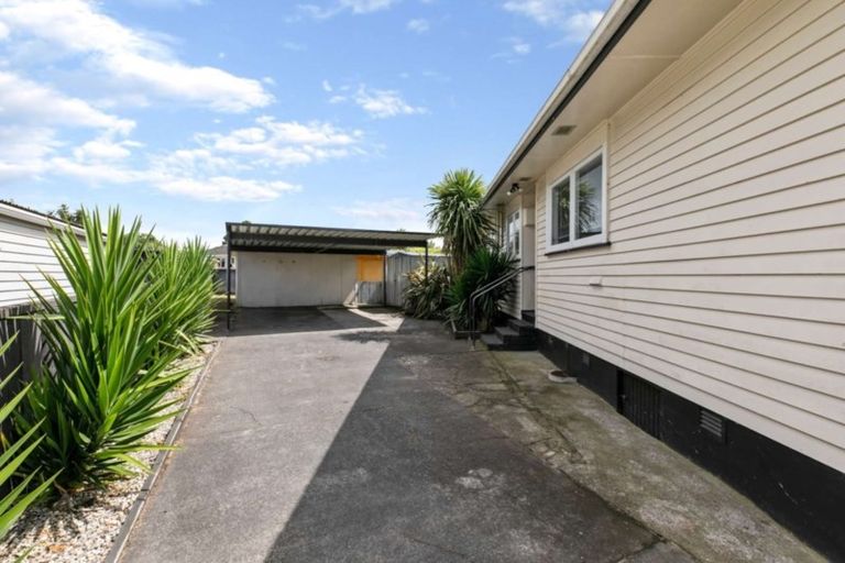 Photo of property in 10 Beeston Crescent, Manurewa, Auckland, 2102