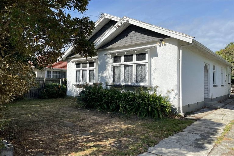 Photo of property in 12 James K Baxter Place, Addington, Christchurch, 8024