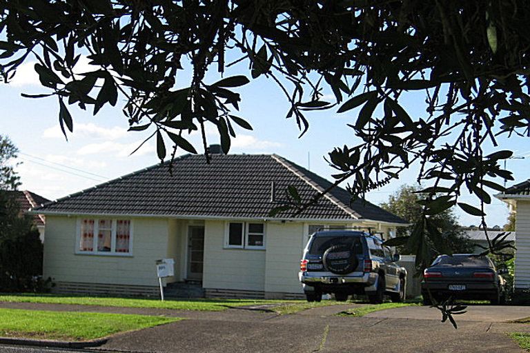 Photo of property in 220 Bairds Road, Otara, Auckland, 2023