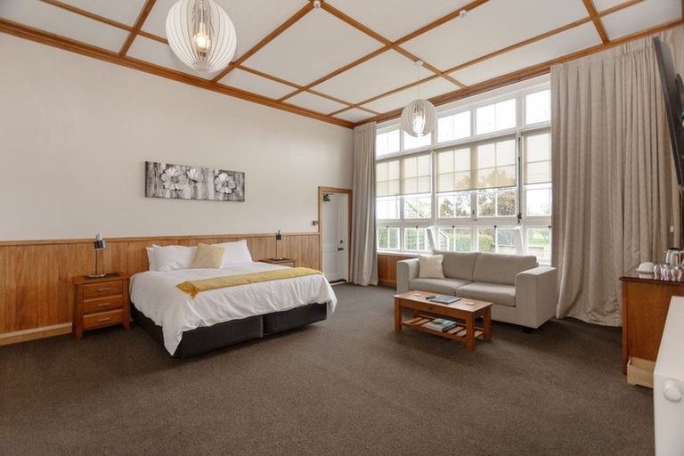 Photo of property in 33 Wellington Street, Enfield, Oamaru, 9491