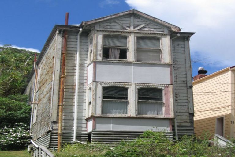 Photo of property in 37 Honiana Te Puni Street, Aro Valley, Wellington, 6021