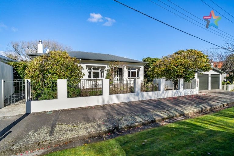 Photo of property in 18 Hautana Square, Woburn, Lower Hutt, 5010