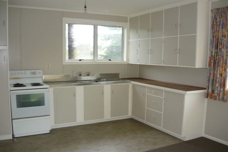 Photo of property in 58 Speargrass Grove, Timberlea, Upper Hutt, 5018