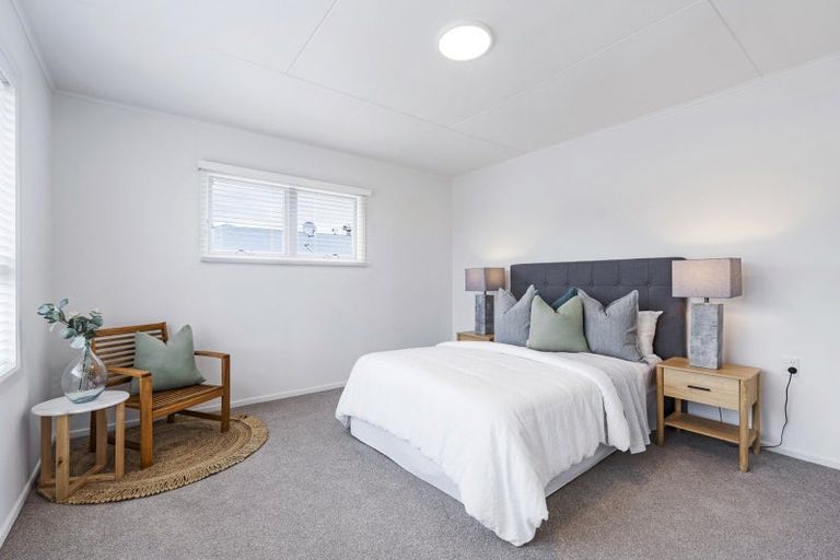 Photo of property in 44 Egmont Road, Waiwhakaiho, New Plymouth, 4312