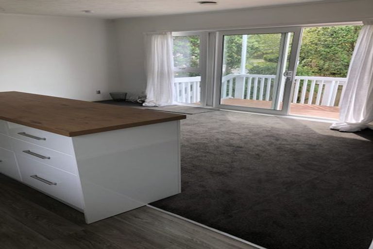 Photo of property in 1 Westhaven Drive, Tawa, Wellington, 5028