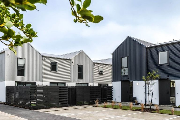 Photo of property in 2/45 Dickens Street, Addington, Christchurch, 8024