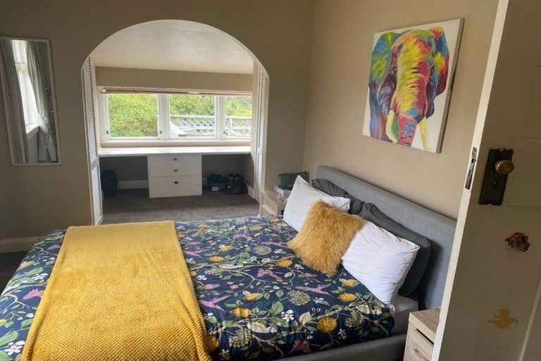 Photo of property in 14 Trelissick Crescent, Ngaio, Wellington, 6035