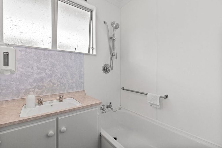 Photo of property in 2/84 Seymour Street, Blenheim, 7201