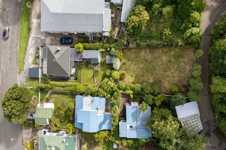 Photo of property in 25 Totara Street, Eastbourne, Lower Hutt, 5013