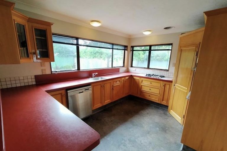 Photo of property in 100 Russell Street, Palmerston North, 4414