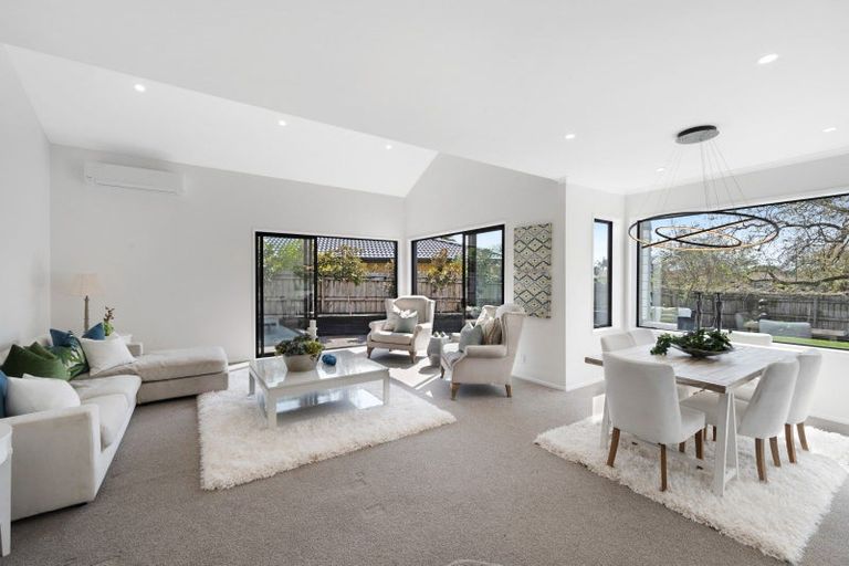 Photo of property in 6 Thirlmere Rise, Northpark, Auckland, 2013