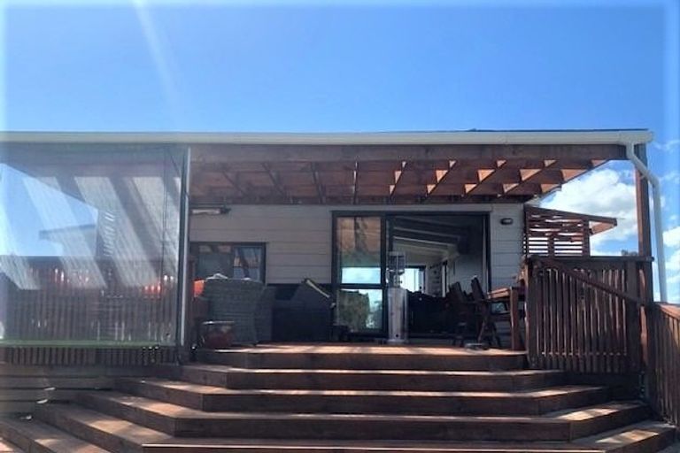 Photo of property in 4 Kawana Grove, Himatangi Beach, Foxton, 4891