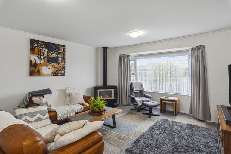 Photo of property in 3 Brookfield Place, Paraparaumu, 5032