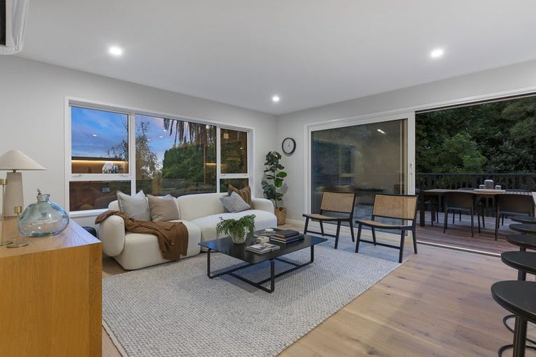 Photo of property in 1/14 Surville Place, Mairangi Bay, Auckland, 0630