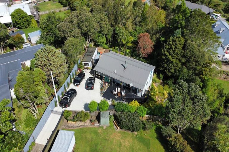 Photo of property in 42 Mcentee Road, Waitakere, Auckland, 0816