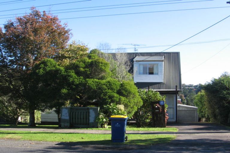 Photo of property in 65 Konini Road, Titirangi, Auckland, 0604