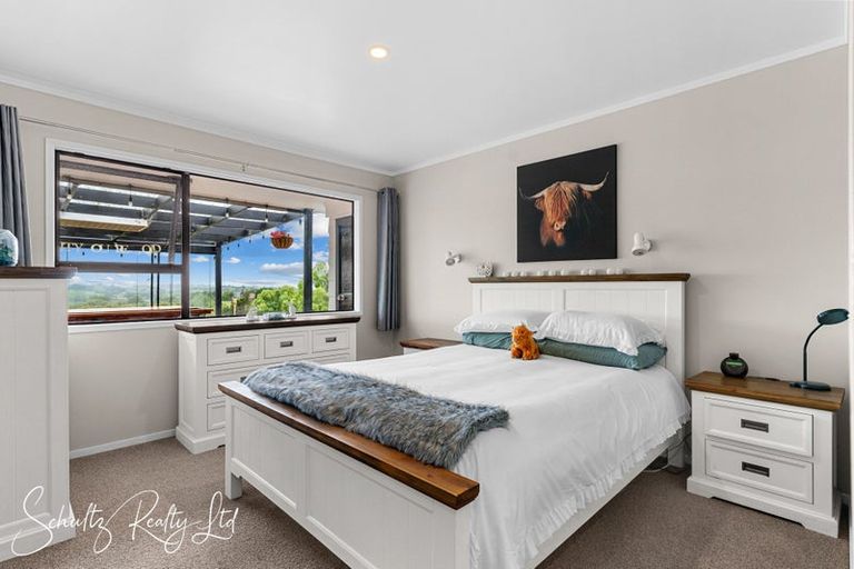 Photo of property in 4 Horniblow Road, Matakohe, 0594