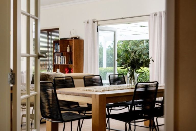 Photo of property in 19 Sherwood Street, Otumoetai, Tauranga, 3110