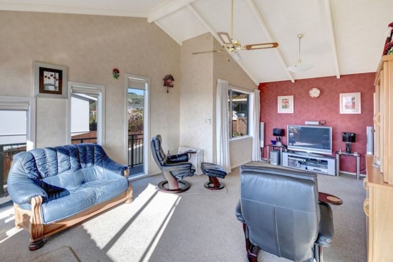 Photo of property in 13 Clyde Street, Kinmont Park, Mosgiel, 9024