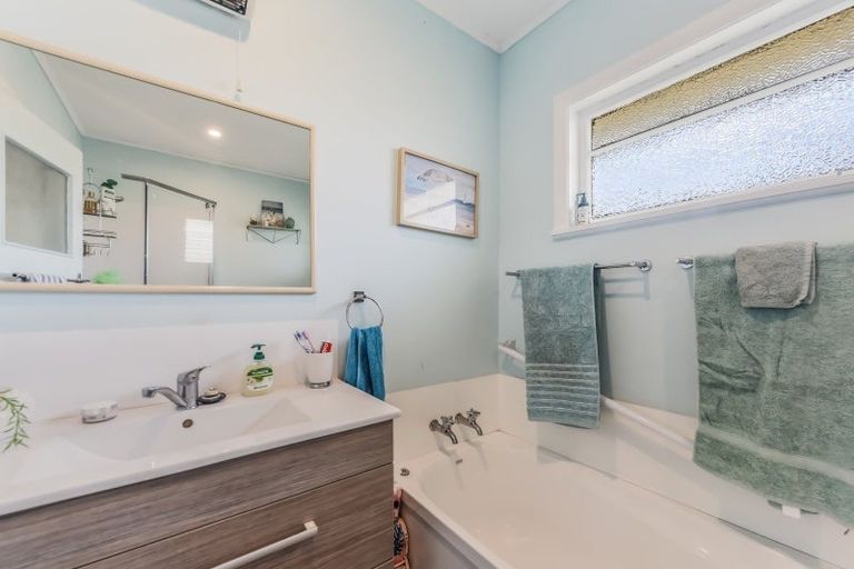 Photo of property in 16a Palm Avenue, Stoke, Nelson, 7011