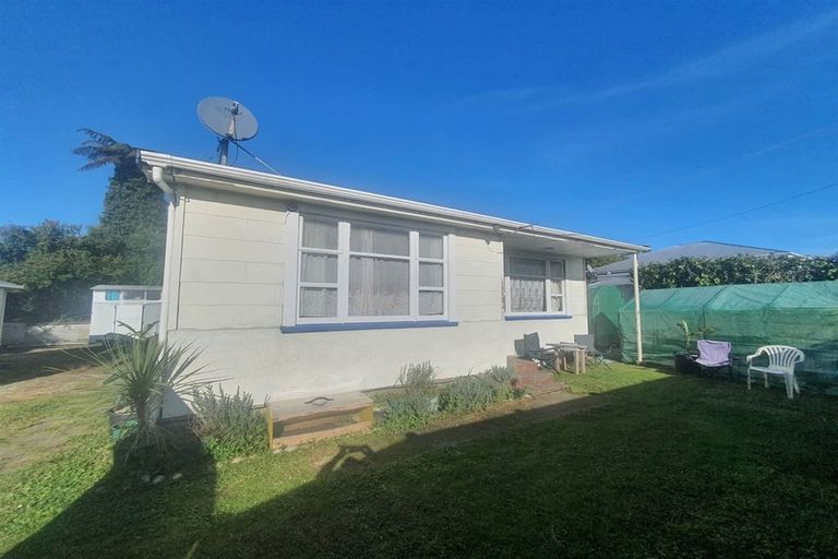 Photo of property in 26 Bentham Street, Westport, 7825