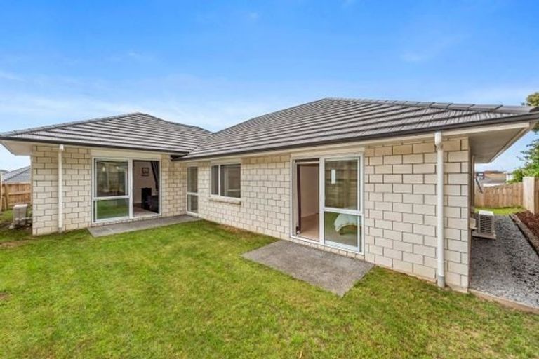 Photo of property in 11 Teaview Court, Huntington, Hamilton, 3210