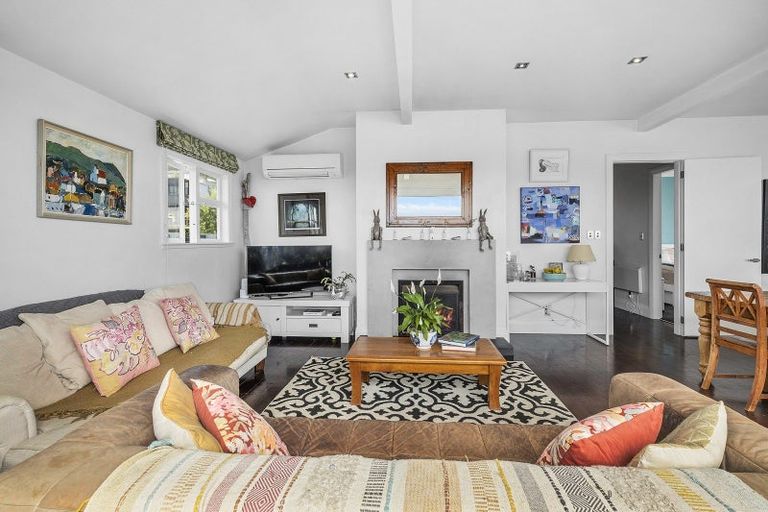 Photo of property in 29 Mana Street, Vogeltown, Wellington, 6021