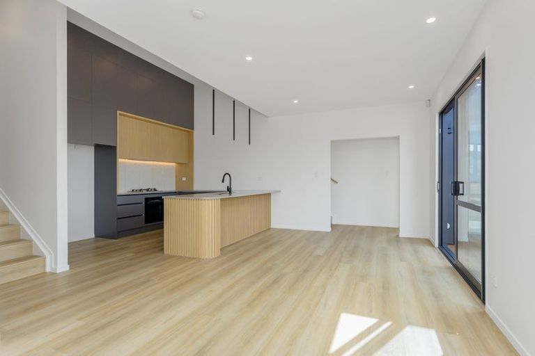 Photo of property in 24 Kikorangi Drive, Wainui, 0992