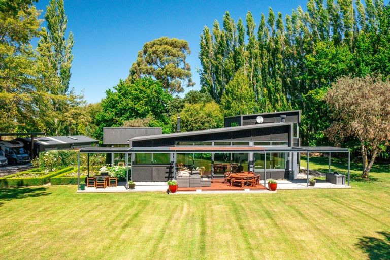 Photo of property in 24 Angus Place, Rangiora, 7400