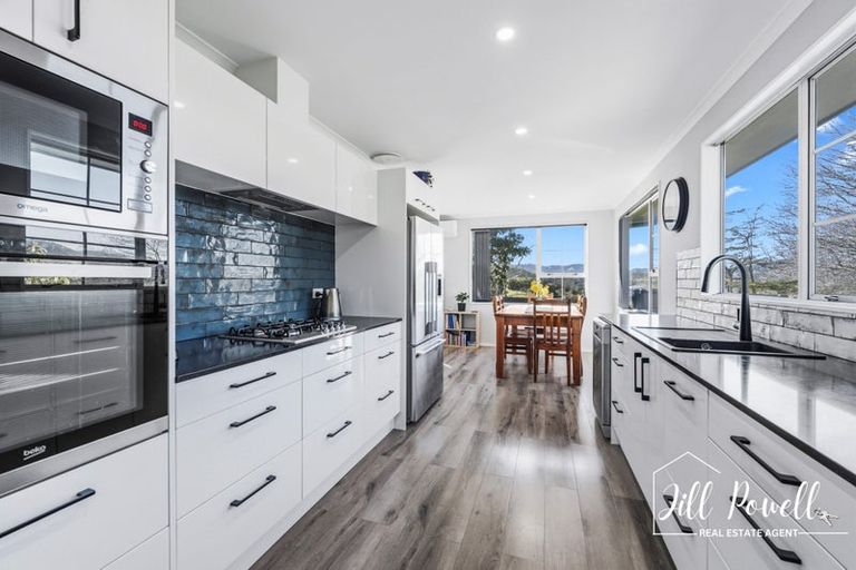 Photo of property in 10 View Street, Maungaturoto, 0520